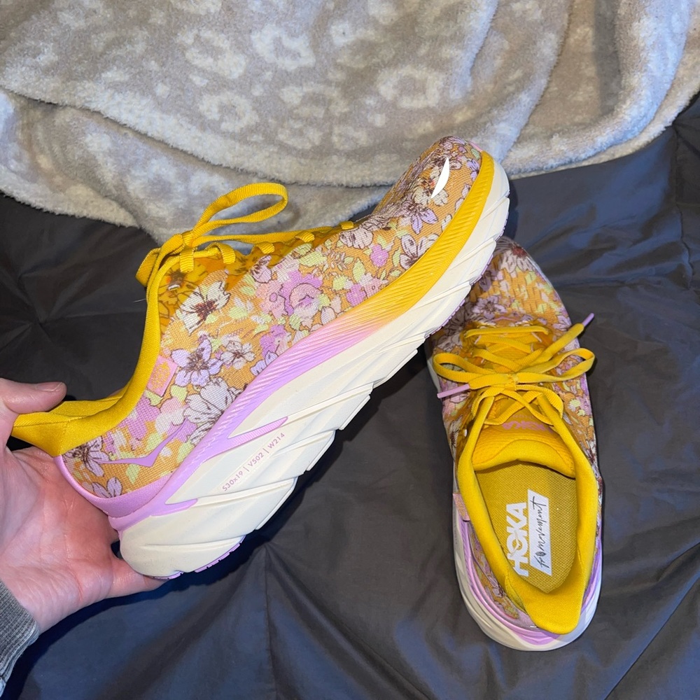 HOKA x FREE PEOPLE Clifton 8 Size 8